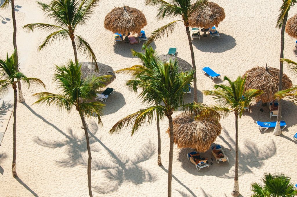 Family beach vacation in Aruba